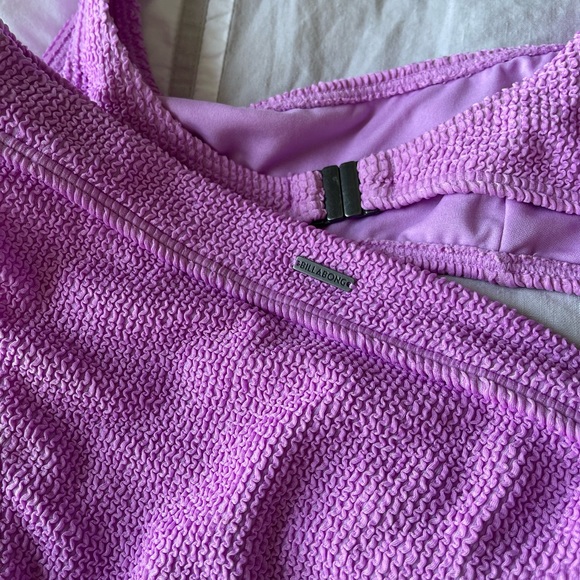 Billabong purple bikini set size small - Picture 2 of 3